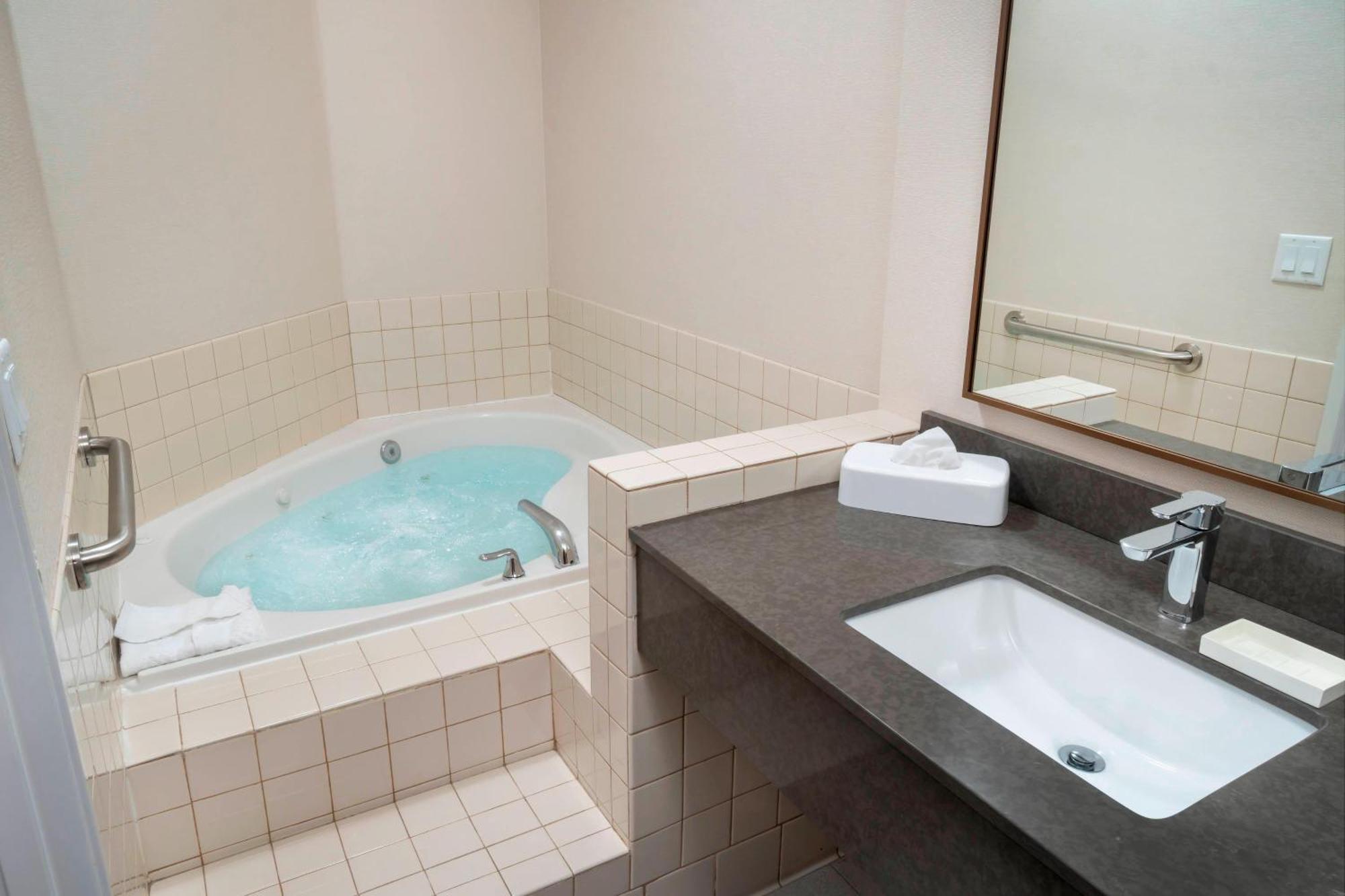 Fairfield Inn & Suites Bend Downtown Extérieur photo